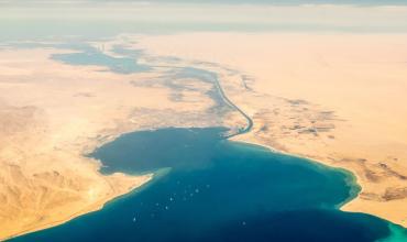 Blocages maritimes : quelles alternatives à Suez et Panama ?